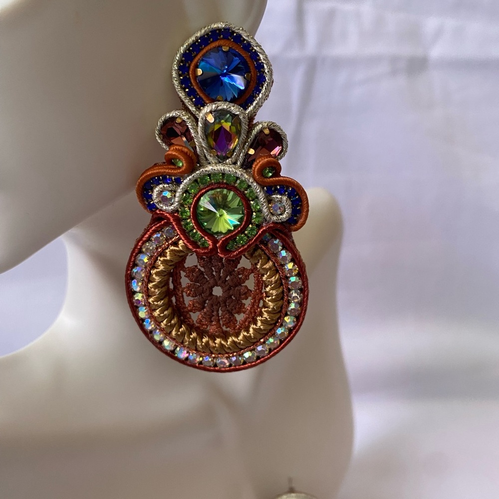 Elegant Multicolor Statement Earrings - image 2